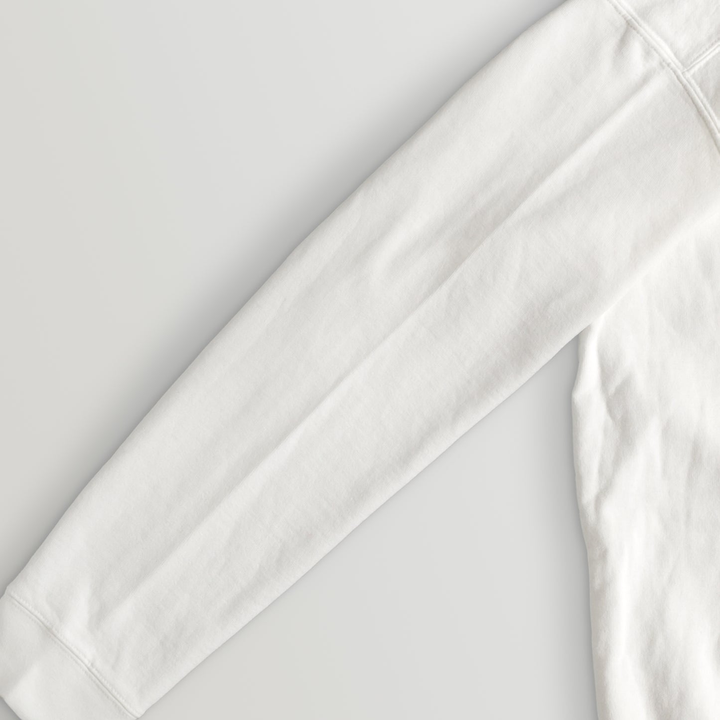 YKyk-T-S white image