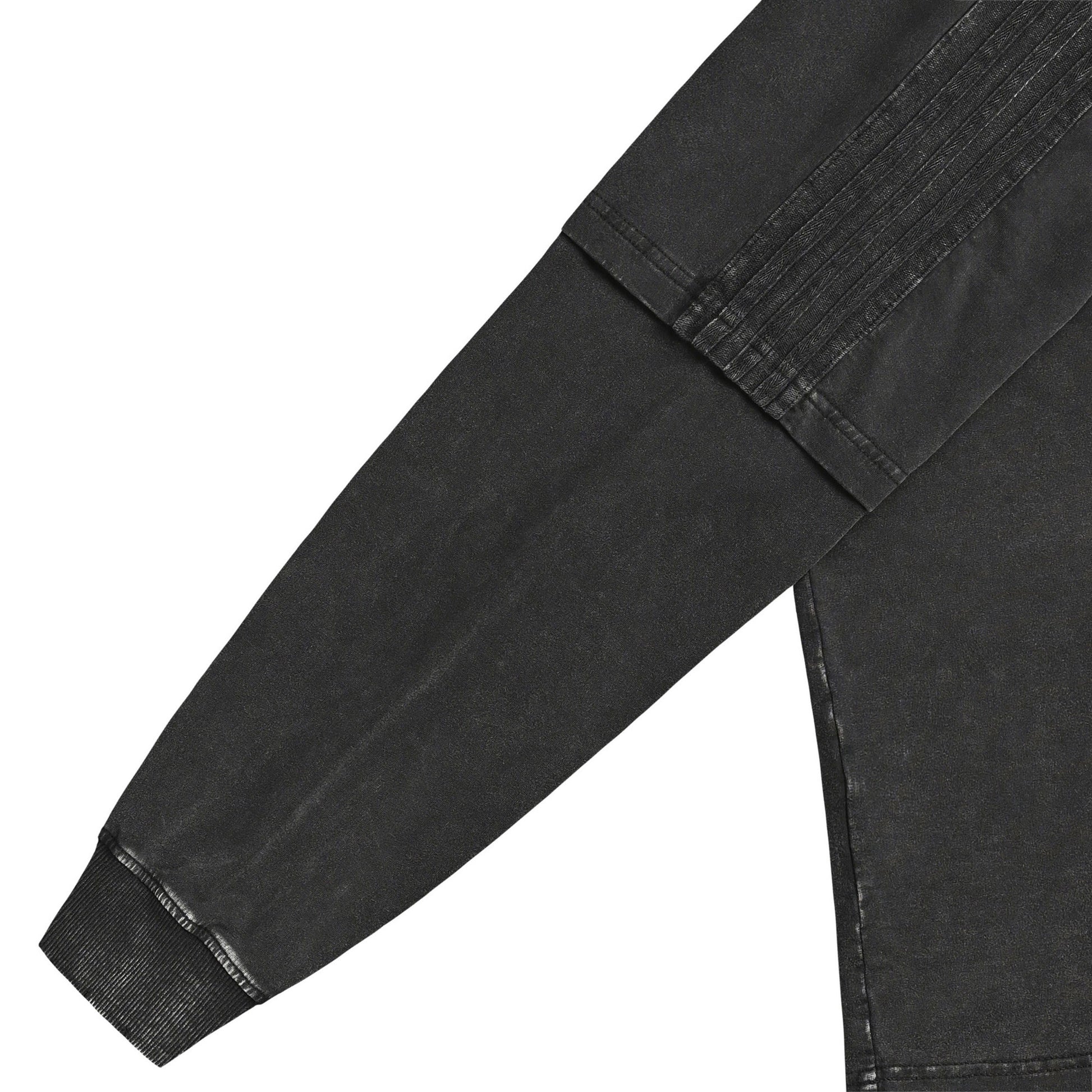 SK-LT black image