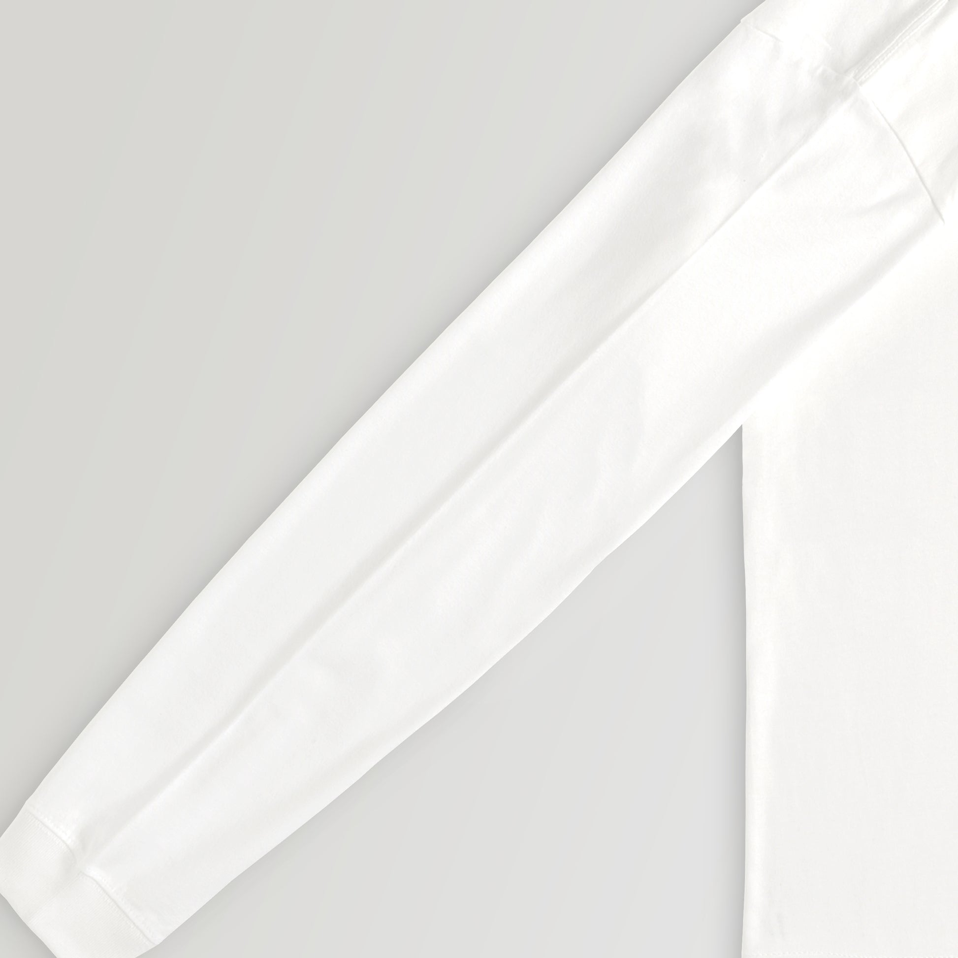 LA-RT white image